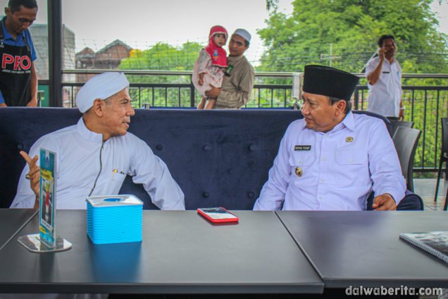 Bupati Pasuruan Gus Irsyad dan Habib Segaf Baharun