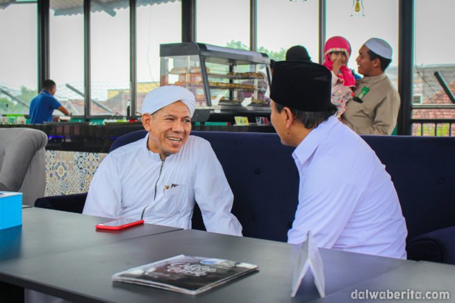 Bupati Pasuruan Gus Irsyad dan Habib Segaf Baharun