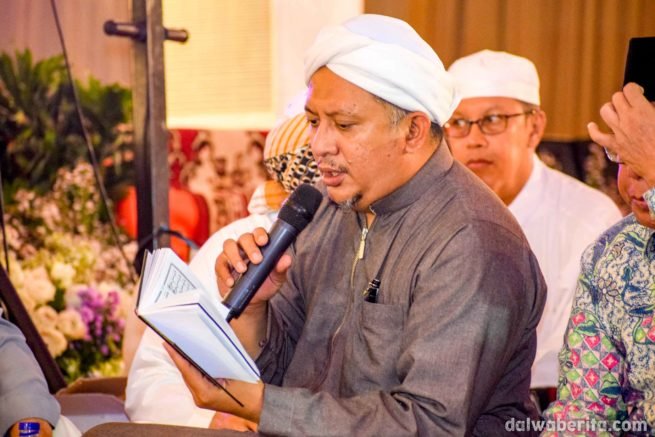 Walimatul Ursy Alwy bin Segaf Baharun yang diadakan di Dalwa Jadid 30 Desember malam Selasa