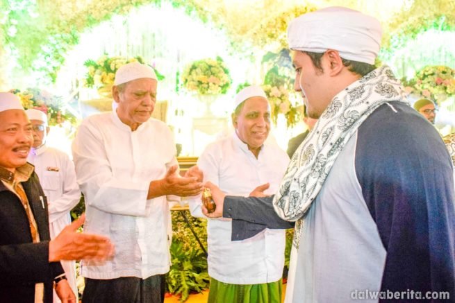 Walimatul Ursy Alwy bin Segaf Baharun yang diadakan di Dalwa Jadid 30 Desember malam Selasa