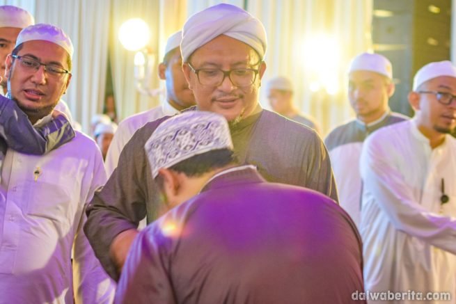 Walimatul Ursy Alwy bin Segaf Baharun yang diadakan di Dalwa Jadid 30 Desember malam Selasa