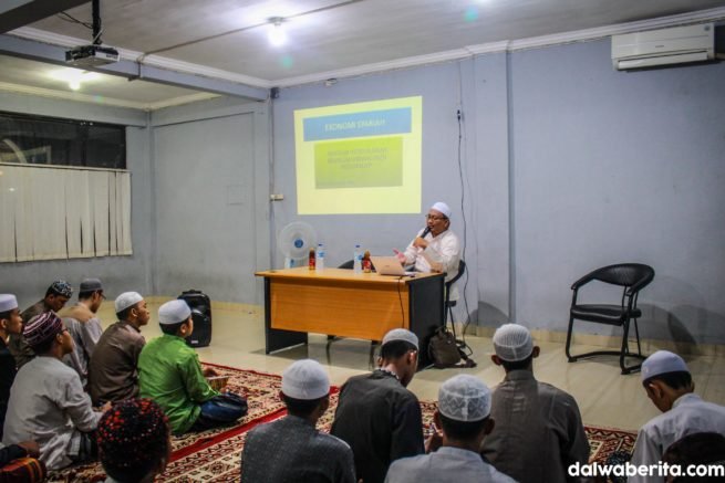 ekonomi syariah ponpes dalwa